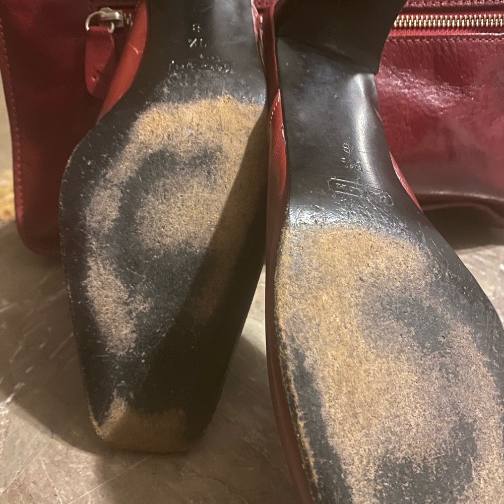 Coach shoes beautiful burgundy / Red  in color - Picture 6 of 6
